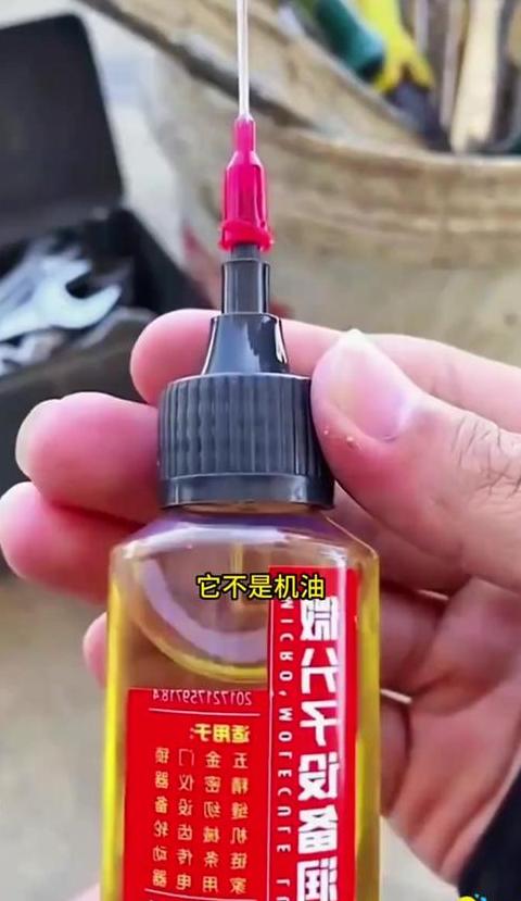 门铰链响？5招教你轻松上油除噪