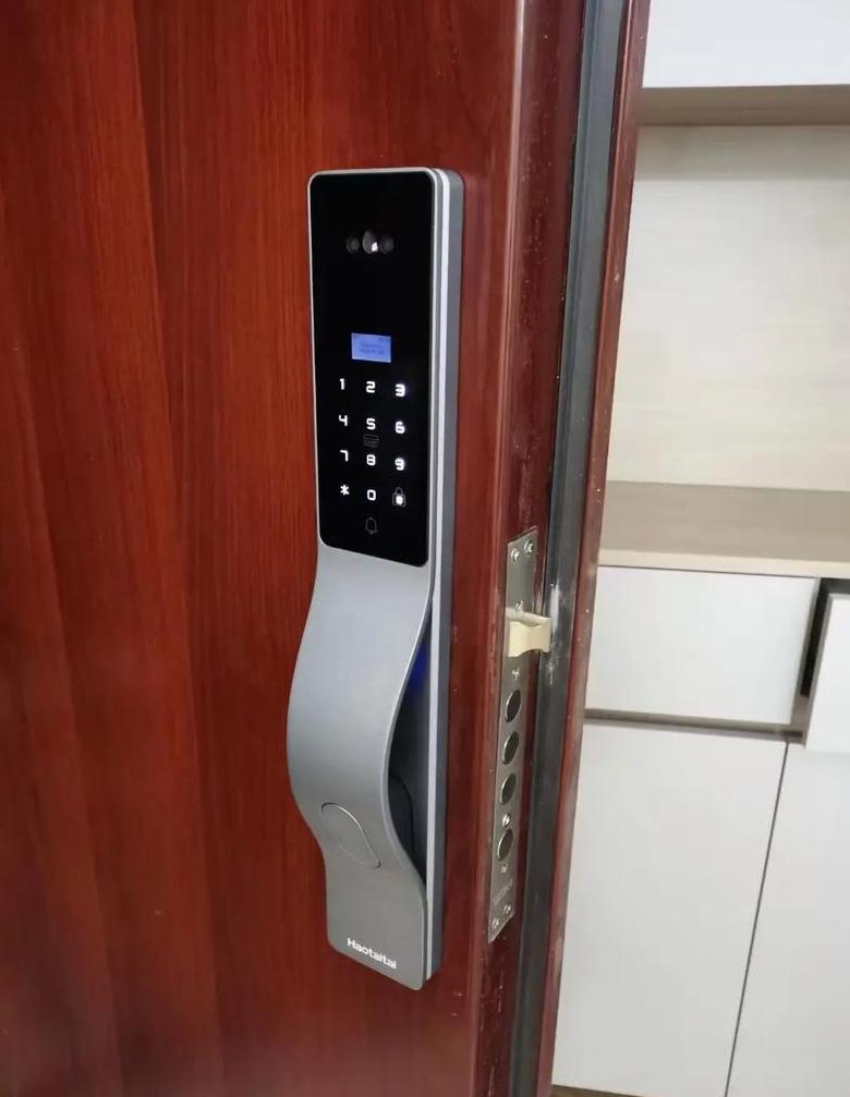 密码锁