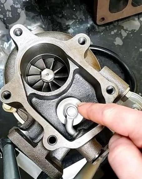 涡轮增压器旁通阀作用及使用注意事项