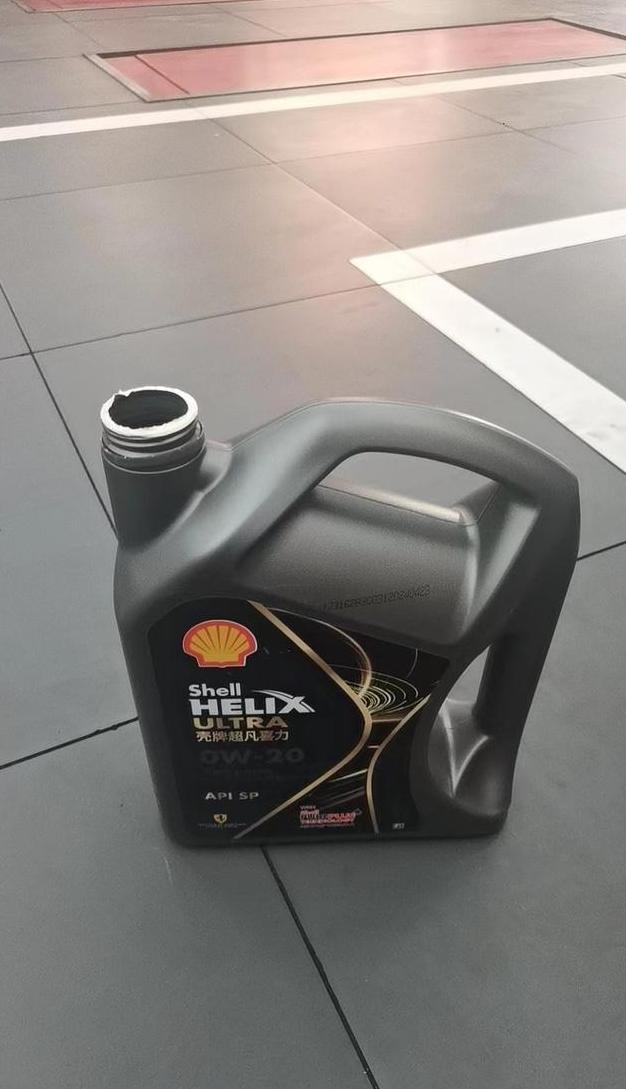 5W40机油详解：冬季适用的发动机油特性