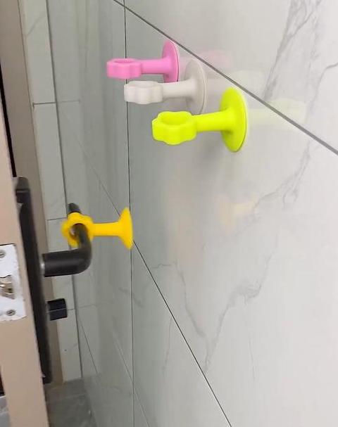 门吸坏了怎么拆