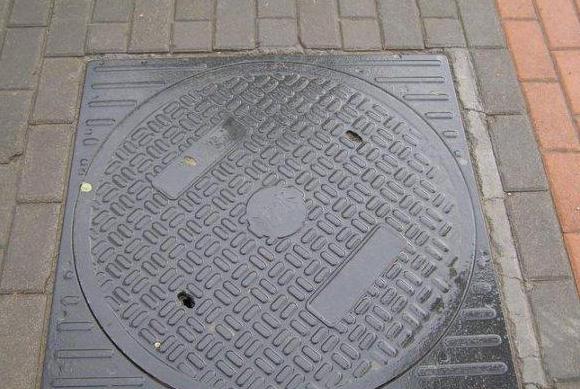 圆形井盖的数学原理
