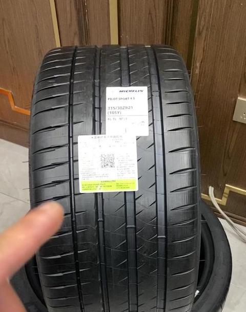 295-80R225轮胎尺寸解析：非11非12的独特型号